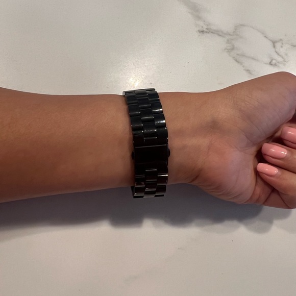 Marc by Marc Jacobs Black Dial Ion plated watch - Picture 2 of 11